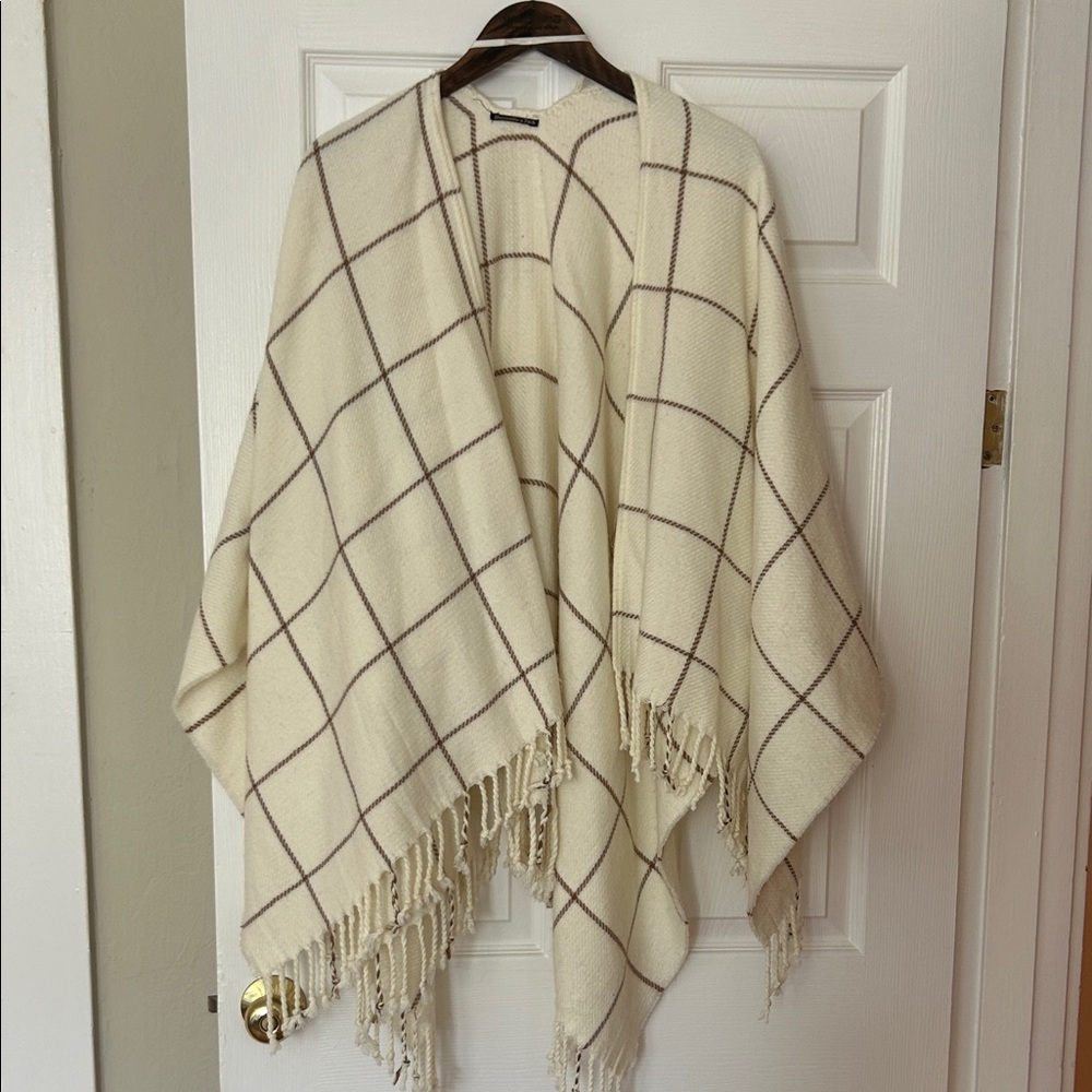 Abercrombie & Fitch Cream and Brown Checkered Cape
